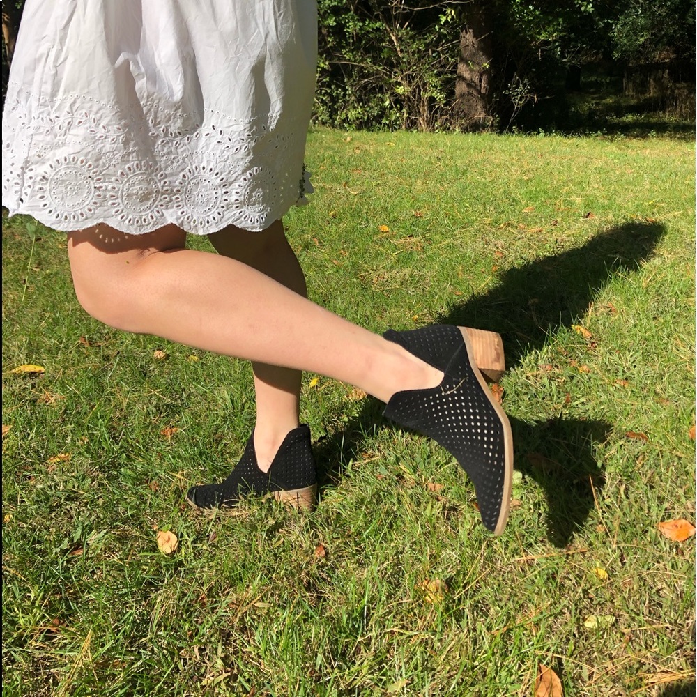 Steve Madden Cut Out Booties
